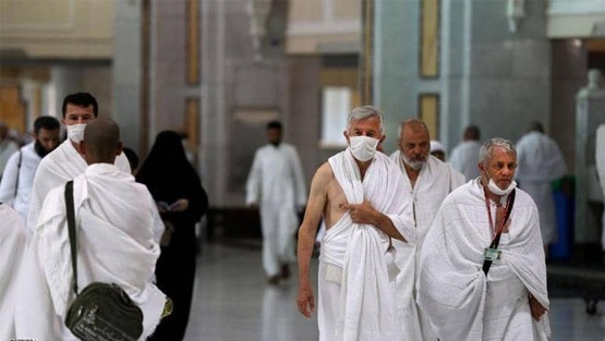 السعودية: خطة لإعادة السماح بأداء العمرة تدريجيا وفق المستجدات
