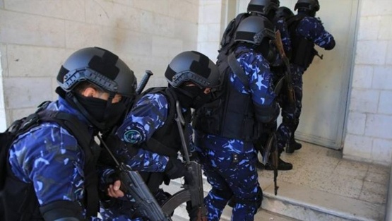 بيت لحم: الشرطة تداهم وكراً لبيع وتعاطي المخدرات في العبيدية