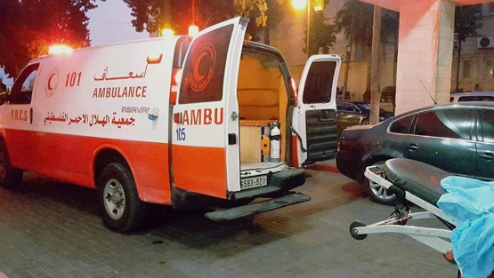 مستوطن يدهس شاباً شمال الخليل