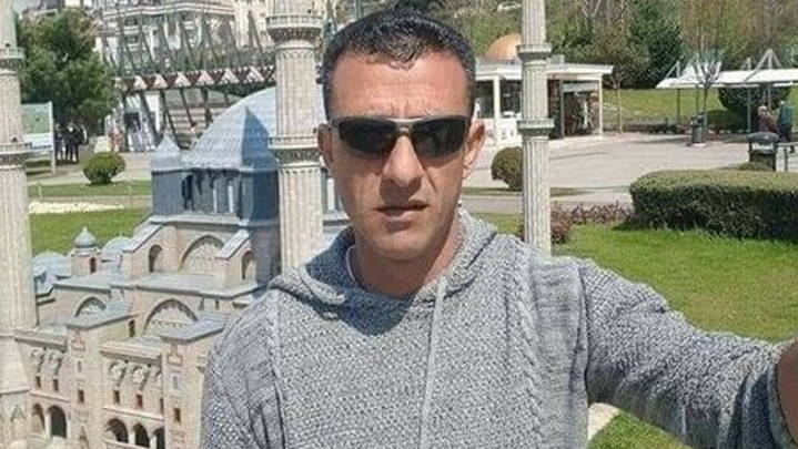 ارتقاء عامل بنوبة قلبية عند معبر ترقوميا غرب الخليل