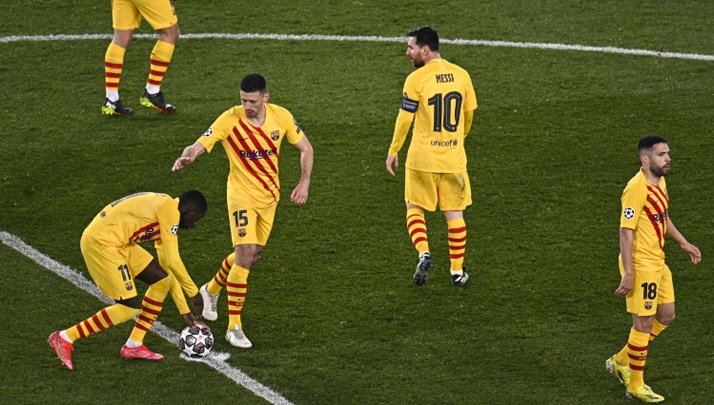برشلونة يحدد موعد حسم تجديد ثلاثي الفريق