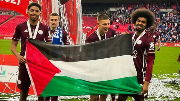 حمزة تشودري.. حكاية نجم خطف قلوب الملايين متوشحاً بعلم فلسطين