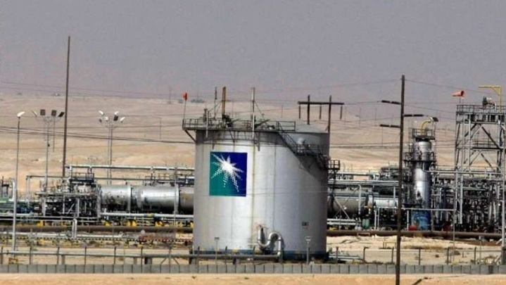 الحوثيون يستهدفون "أرامكو" السعودية