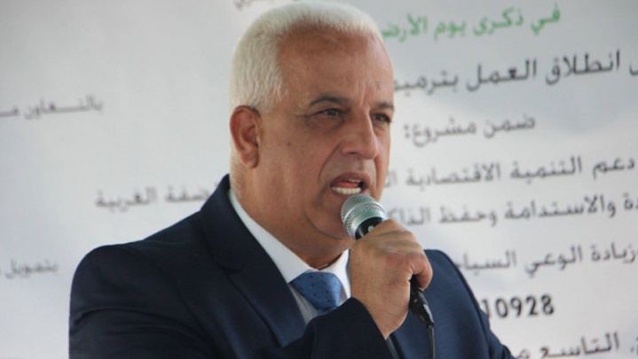 اغلاق المؤسسات الحكومية والمصرفية في الخليل غداً
