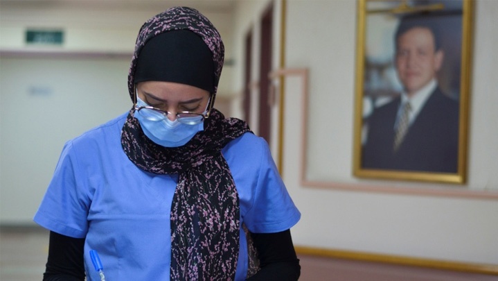 الأردن يسجل 71 وفاة و6032 إصابة جديدة بكورونا