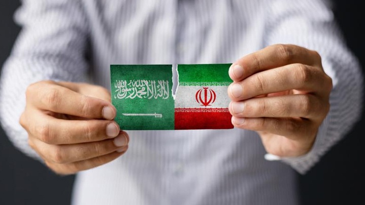 السعودية تنفي إجراء محادثات مع إيران