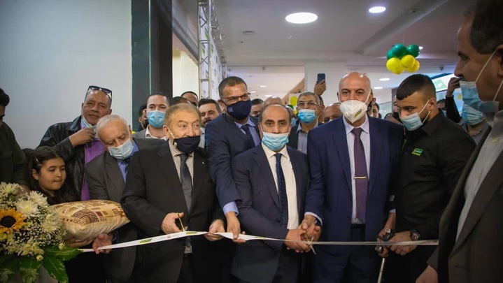 بالصور: افتتاح فرع شبكة المشهداوي في رام الله