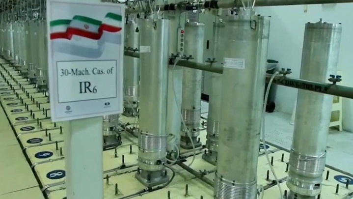 إيران تبدأ تخصيب اليورانيوم بنسبة 60%