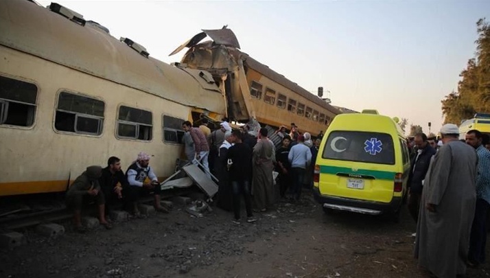 مصر: عشرات القتلى والجرحى بانقلاب قطار شمال القاهرة