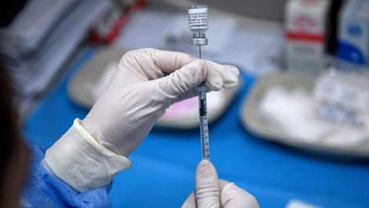 إيران: نجاح الاختبار البشري للقاح "فخرا" المحلي
