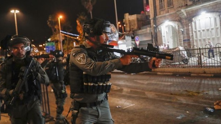 الهلال الأحمر: 334 إصابة في القدس