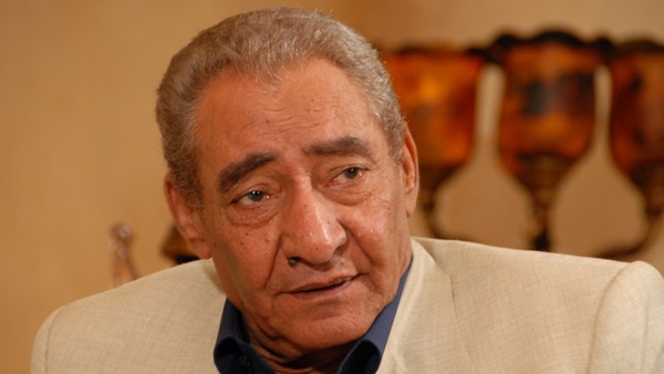 وفاة شاعر العامية المصري الأبنودي